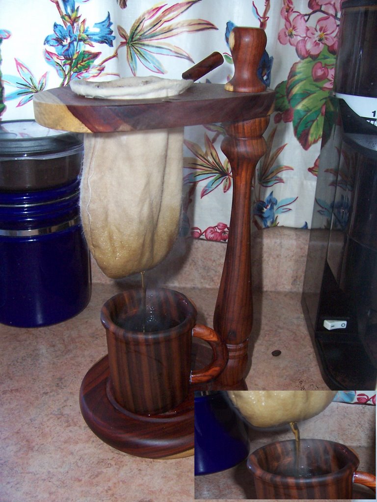 El Chorreador - Costa Rican Coffee Maker - Tico Coffee Roasters